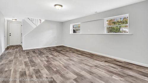 45 Harmon Rd, Edison NJ  08837-2723 exterior