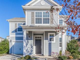 642 Averasboro Dr, Clayton NC  27520-2697 exterior