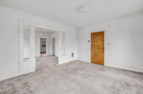 251 Flax Hl Rd, Norwalk CT 06854-2505 exterior