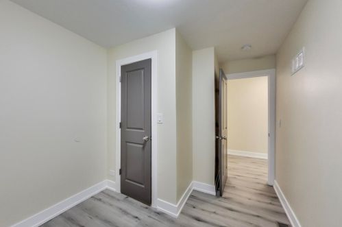 4236 Champlain Ave, Chicago IL  60653-2924 exterior