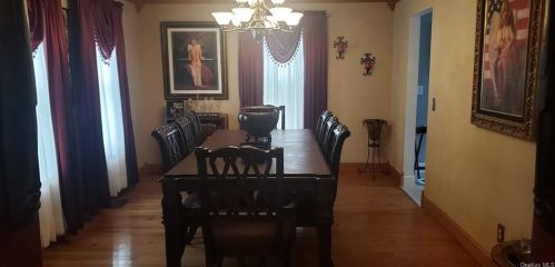 31 Irwin Ave, Middletown NY 10940-3224 exterior