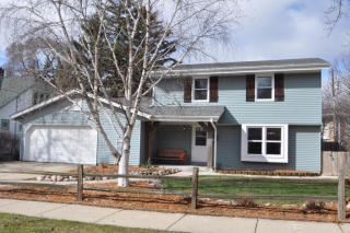 3401 96th St, Milwaukee, WI 53222-3447