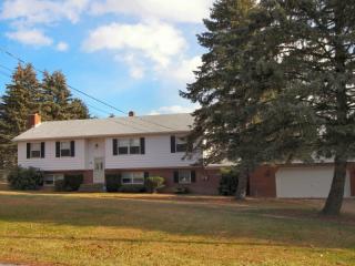 92 Hoagland Rd, Hardwick, NJ 07825-9706