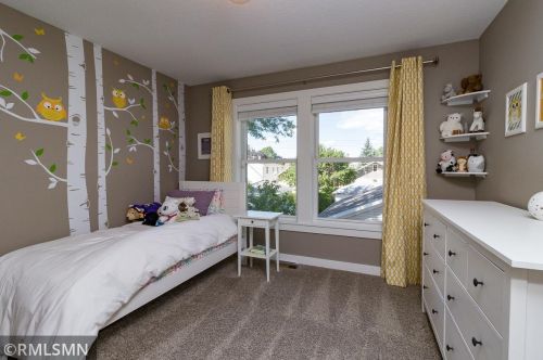 1329 Hartford Ave, Saint Paul MN 55116-1648 exterior