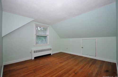 913 Plymouth St, Windsor CT 06095-3713 exterior