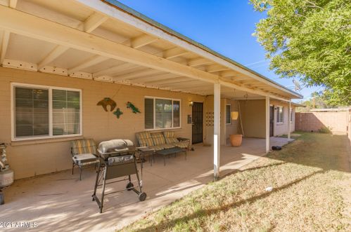 6107 12 Pl, Phoenix AZ 85014-6707 exterior