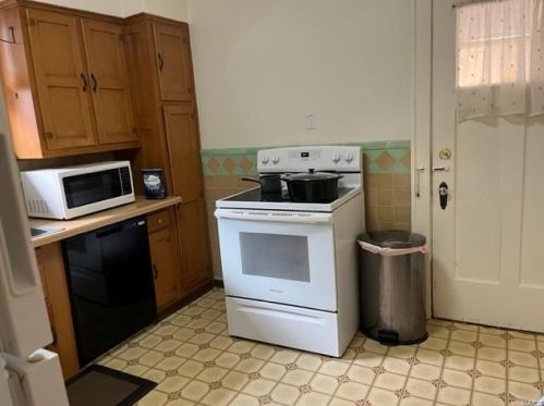 7463 Rupert Ave, Saint Louis MO  63117-2426 exterior