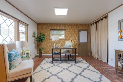 15542 Cornuta Ave, Bellflower CA 90706-4805 exterior