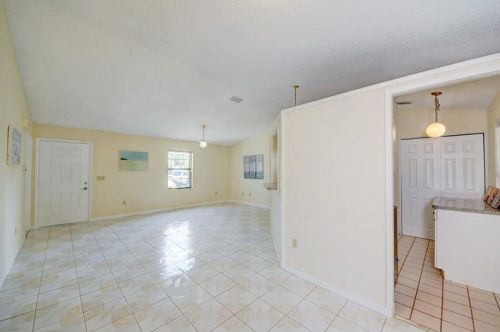 509 Floresta Dr, Fort Pierce FL  34983-8613 exterior