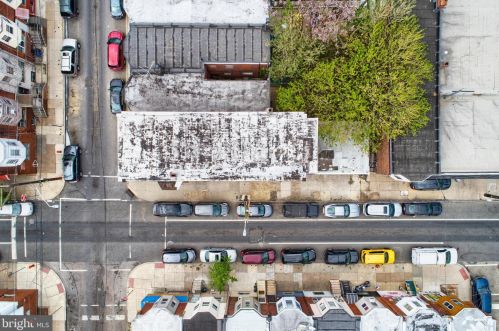 2001 Mckean St, Philadelphia PA 19145-2826 exterior