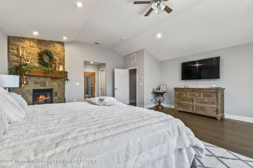 20 Frank Applegate Rd, Jackson Twp NJ  08527-2454 exterior