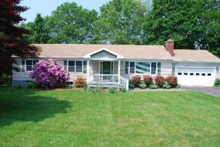 28 Ridgecrest Dr, Ridgefield CT  06877-2518 exterior