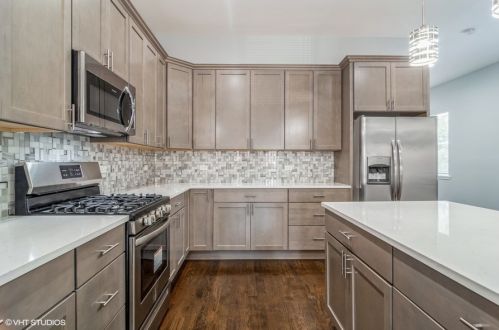 912 Monticello Ave, Chicago IL  60651-3949 exterior