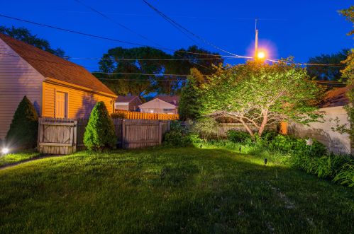 2852 89, Milwaukee WI 53222-4603 exterior