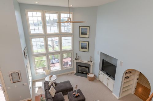 952 Eagle Lk Dr, Kalamazoo MI 49009-8429 exterior