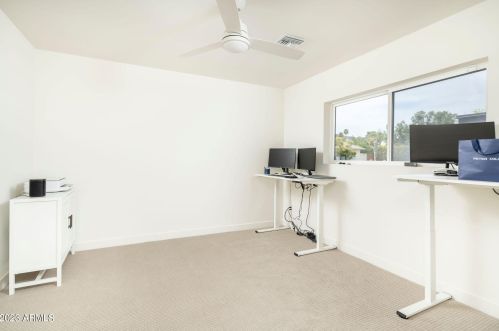 9052 29th St, Phoenix AZ  85028-5302 exterior