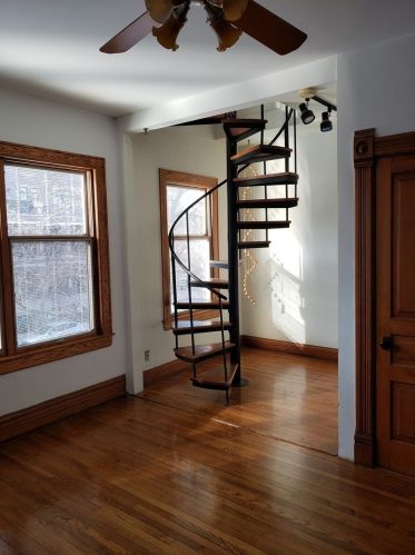 3217 Southport Ave, Chicago IL 60657-3228 exterior