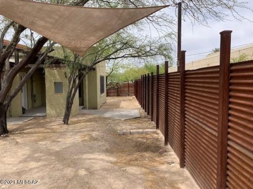 639 Adams St, Tucson AZ 85719-9121 exterior