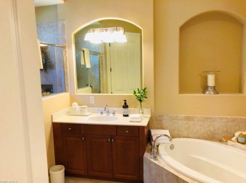 7790 Ashton Rd, Naples FL 34113-3190 exterior