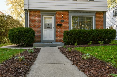 6417 Locust St, Milwaukee WI 53212-2444 exterior