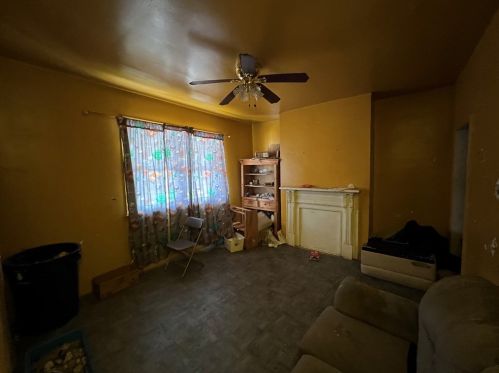 1325 Paulson Ave, Pittsburgh, PA 15206-1827