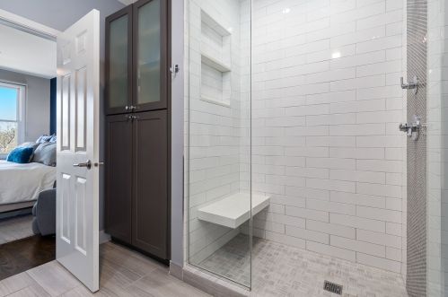 4030 Clark St, Chicago IL 60613-1302 exterior