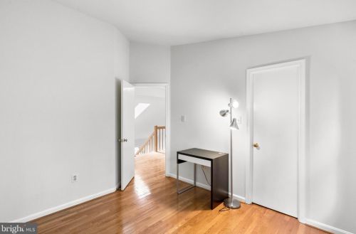 1633 Hugo Cir, Silver Spring MD 20906-5922 exterior