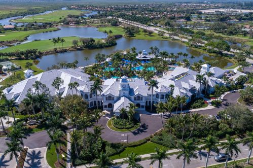 3720 Montreux Ln, Naples FL 34114-6477 exterior