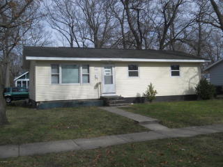 360 Roberts St, Meskegon MI  49442-1363 exterior