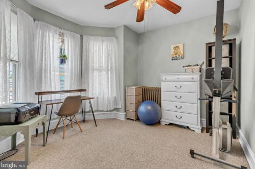 497 Lemonte St, Philadelphia PA  19128-4534 exterior