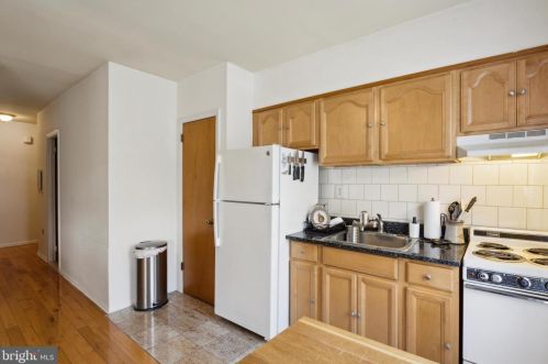 317 16 St, Philadelphia PA 19132-4418 exterior