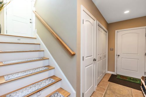 102 Bog Rd, Concord NH 03303-1008 exterior