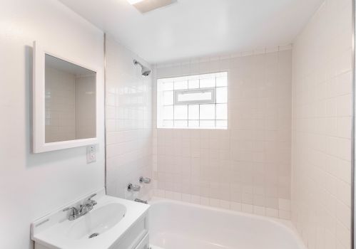 5009 Lavergne Ave, Chicago IL 60638-5831 exterior