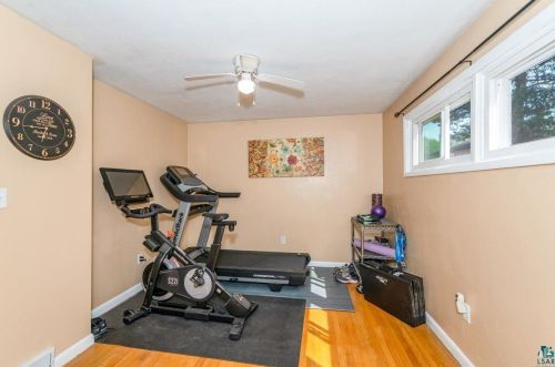 2526 Morris Thomas Rd, Duluth MN 55811-3264 exterior