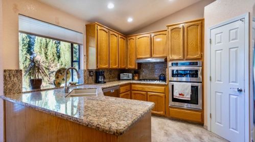 120 Seergreen Way, Folsom CA  95630-5527 exterior