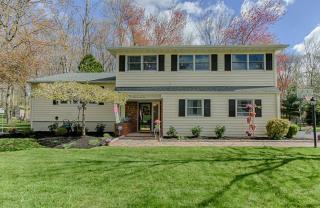 179 Bee Mdw Pkwy, Whippany NJ  exterior