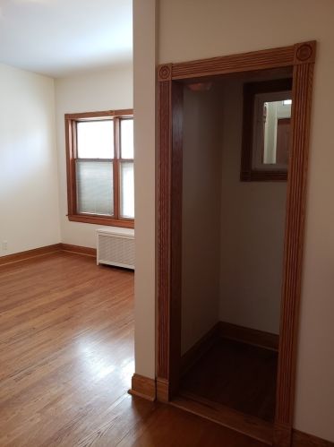 3217 Southport Ave, Chicago IL 60657-3228 exterior