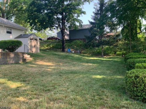 248 Camden Rd, Parsippany NJ 07054-3106 exterior