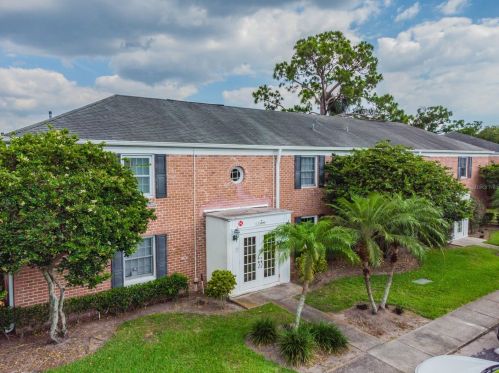 13699 Orange Sunset Dr, Tampa, FL 33618-3333