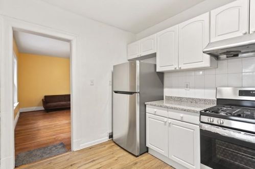 6525 Dalzell Pl, Pittsburgh PA 15217-1441 exterior