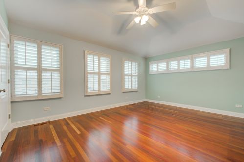 435 37th Pl, Chicago IL 60632-1621 exterior