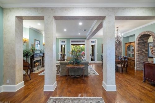 611 18 Ave, Naples FL 34120-7476 exterior