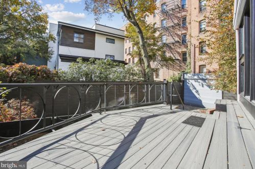 2208 Q St, Washington DC 20001-1955 exterior