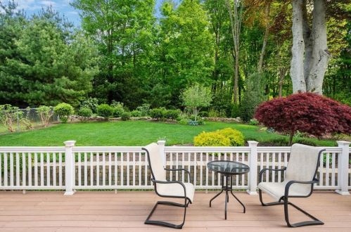 97 Gaskill St, Woonsocket RI 02895-1011 exterior