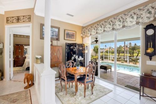 5981 Bermuda Ln, Naples FL 34119-9599 exterior