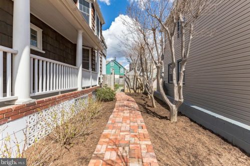 206 S St, Washington DC  20002-1571 exterior