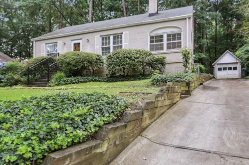 1895 Edinburgh Ter, Atlanta, GA 30307-1111