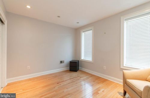 2639 Hicks St, Philadelphia PA 19145-4621 exterior