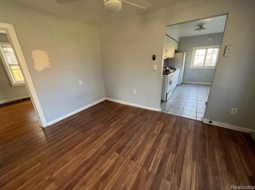 25604 Ross St, Dearborn Heights MI  48125-1143 exterior