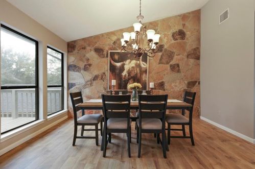 160 April Cv, Montgomery TX 77356-8818 exterior